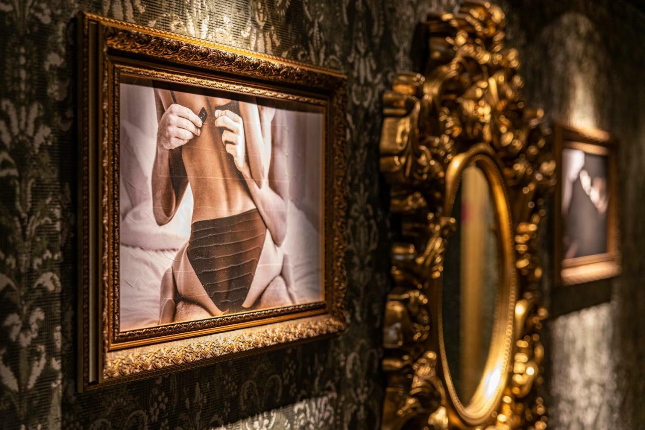 Hotel Love Ikutama -Adult Only Osaka Dış mekan fotoğraf